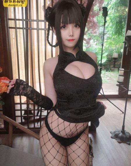 制服丝袜一区在线_完整版在线观看